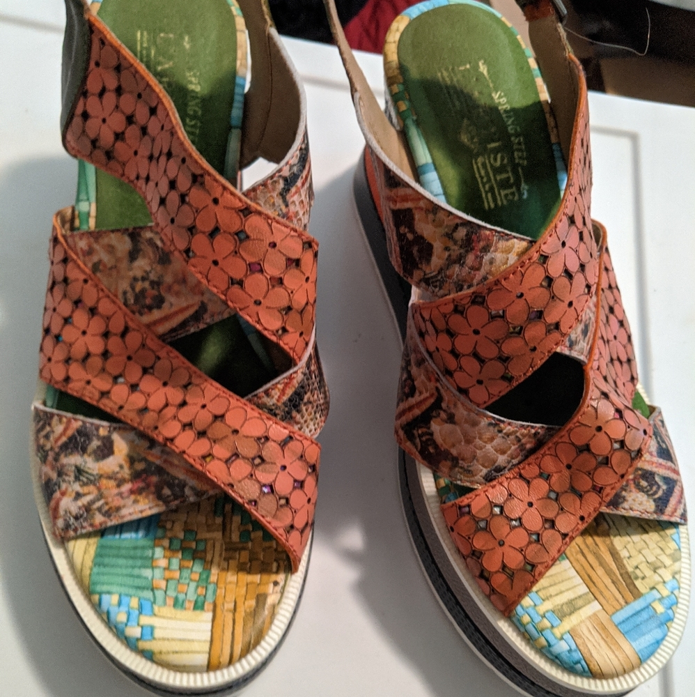 La Artiste Portugal Wedge Sandals